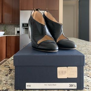 Oscar de la rents booties (black) 8.5